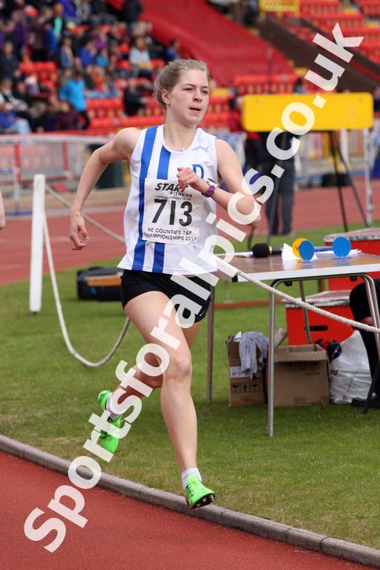 Womens under-20s 800 metres, North Eastern Champs, Gateshead Stadium. Photo: David T. Hewitson/Sports for All Pics